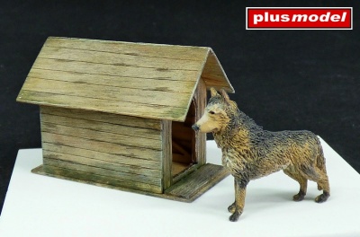 1/35 Dog house - Plus Model