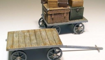 Railway car on baggages 1/35 - Plus Model