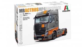 Mercedes-Benz Actros MP4 Space Grand Prix Edition (1:24) Model Kit truck 3968 - Italeri