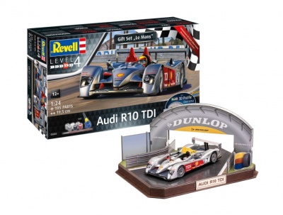 SLEVA 20% DISCOUNT - Gift-Set diorama 05682 - Audi R10 TDI + 3D Puzzle (LeMans Racetrack) (1:24) - Revell